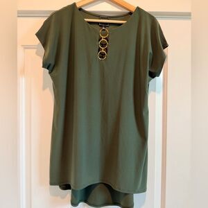 Coco Bianco Olive Top with Gold Detail